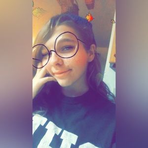 Meet your Posher, Lydia